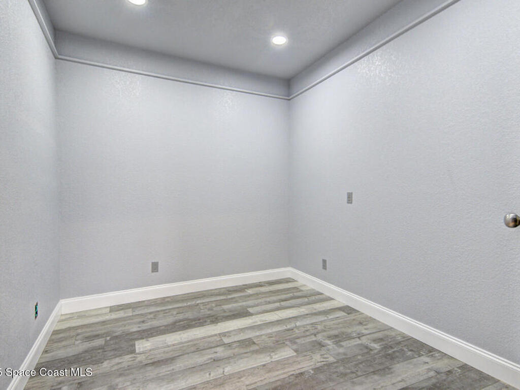 1033 Florida Avenue, Rockledge, FL 32955