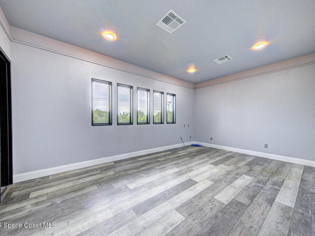 1033 Florida Avenue, Rockledge, FL 32955