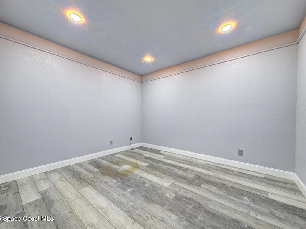 1033 Florida Avenue, Rockledge, FL 32955