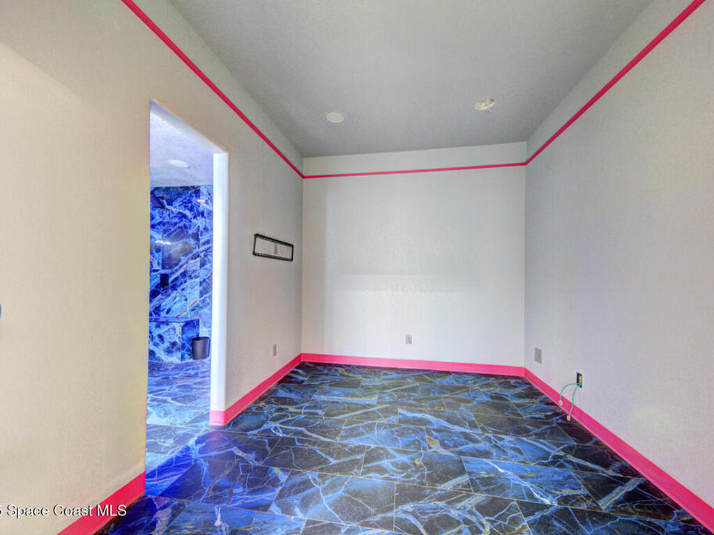 1033 Florida Avenue, Rockledge, FL 32955