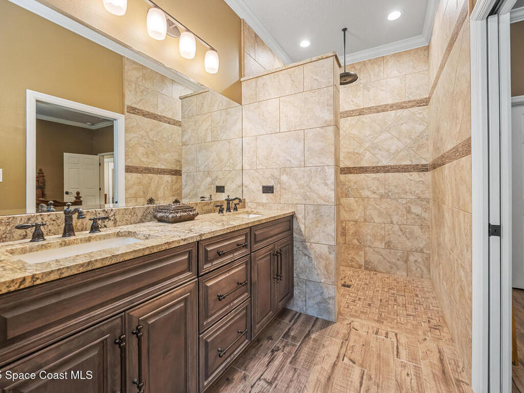 5495 Pine Street, Cocoa, FL 32927