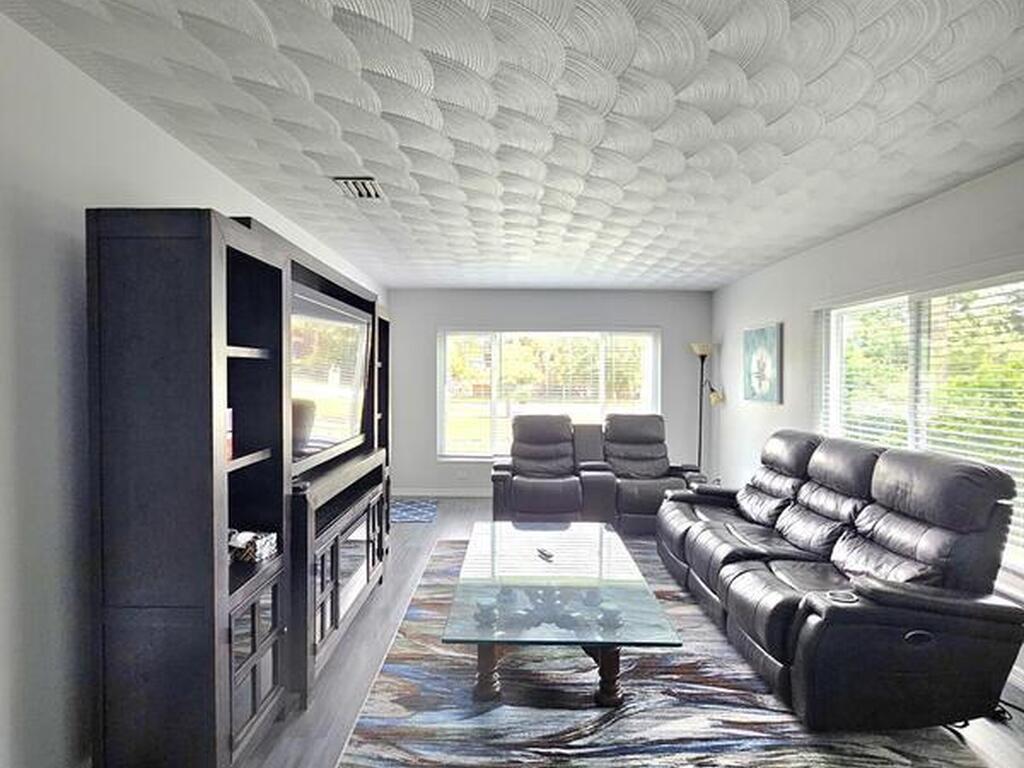 501 E Fee Avenue, Melbourne, FL 32901