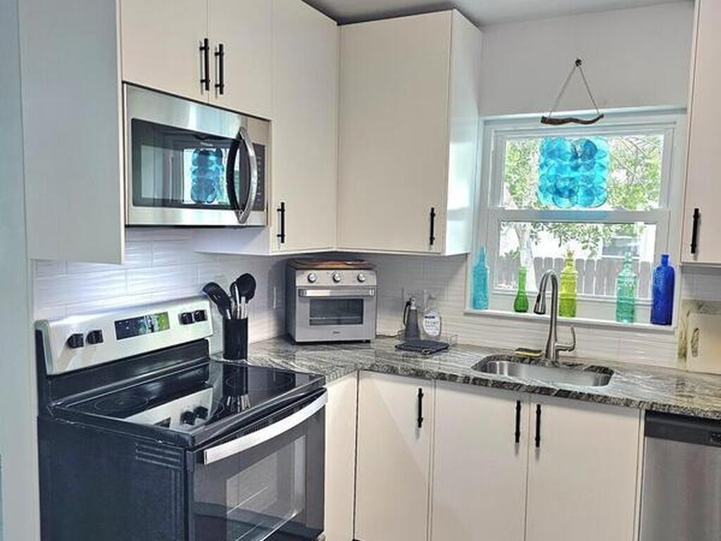 501 E Fee Avenue, Melbourne, FL 32901