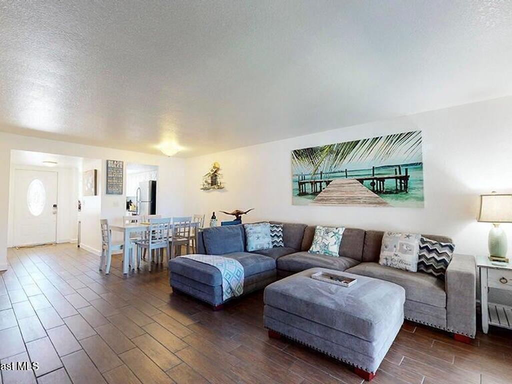 212 Cleveland Avenue, Cocoa Beach, FL 32931