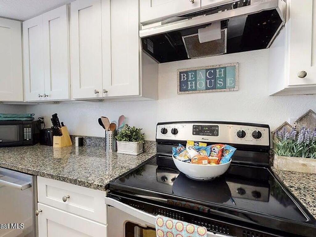 212 Cleveland Avenue, Cocoa Beach, FL 32931