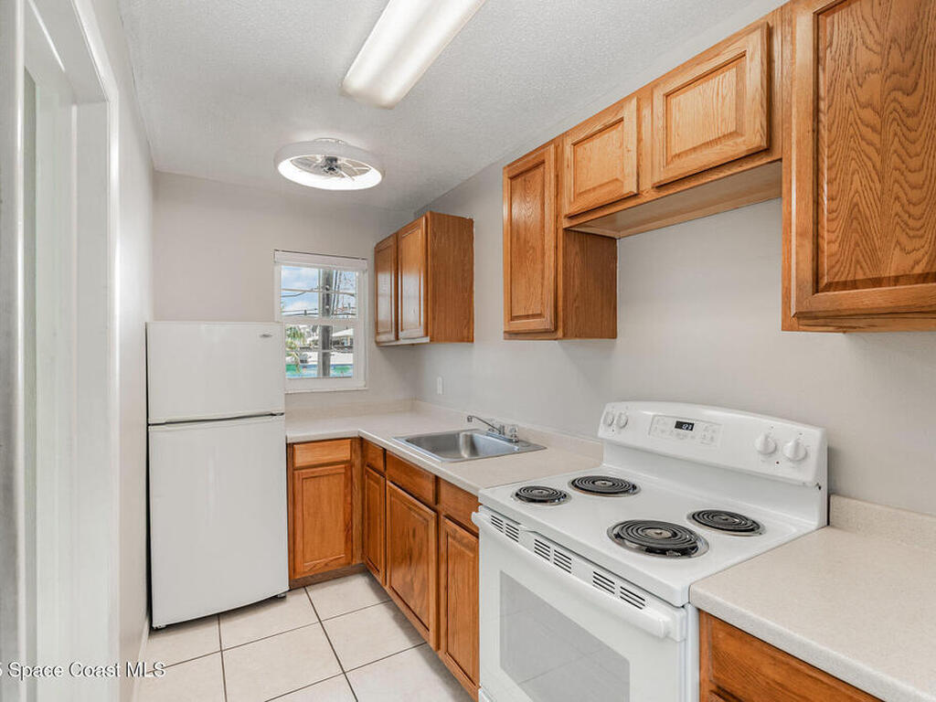 390 W Cocoa Beach Causeway, Cocoa Beach, FL 32931