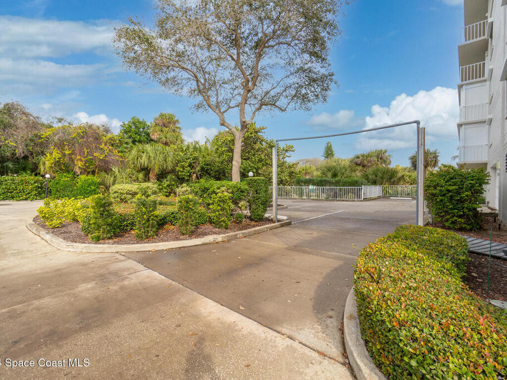 8700 Ridgewood Avenue, Cape Canaveral, FL 32920