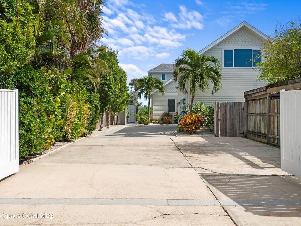 2645 S Atlantic Avenue, Cocoa Beach, FL 32931