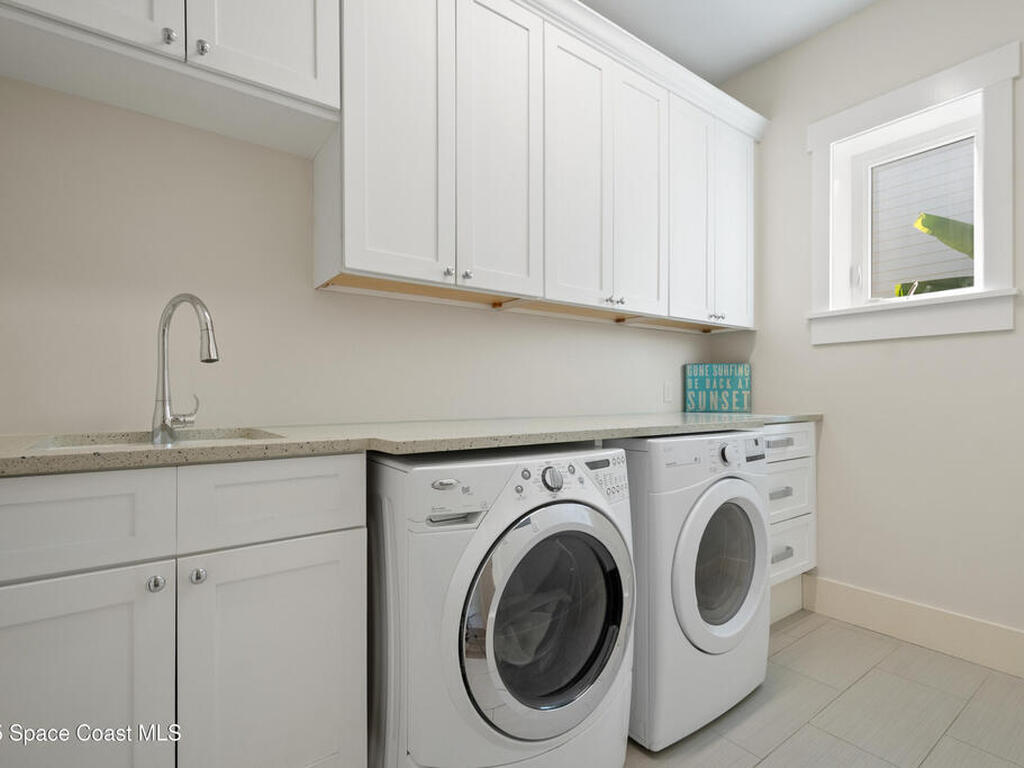 2645 S Atlantic Avenue, Cocoa Beach, FL 32931