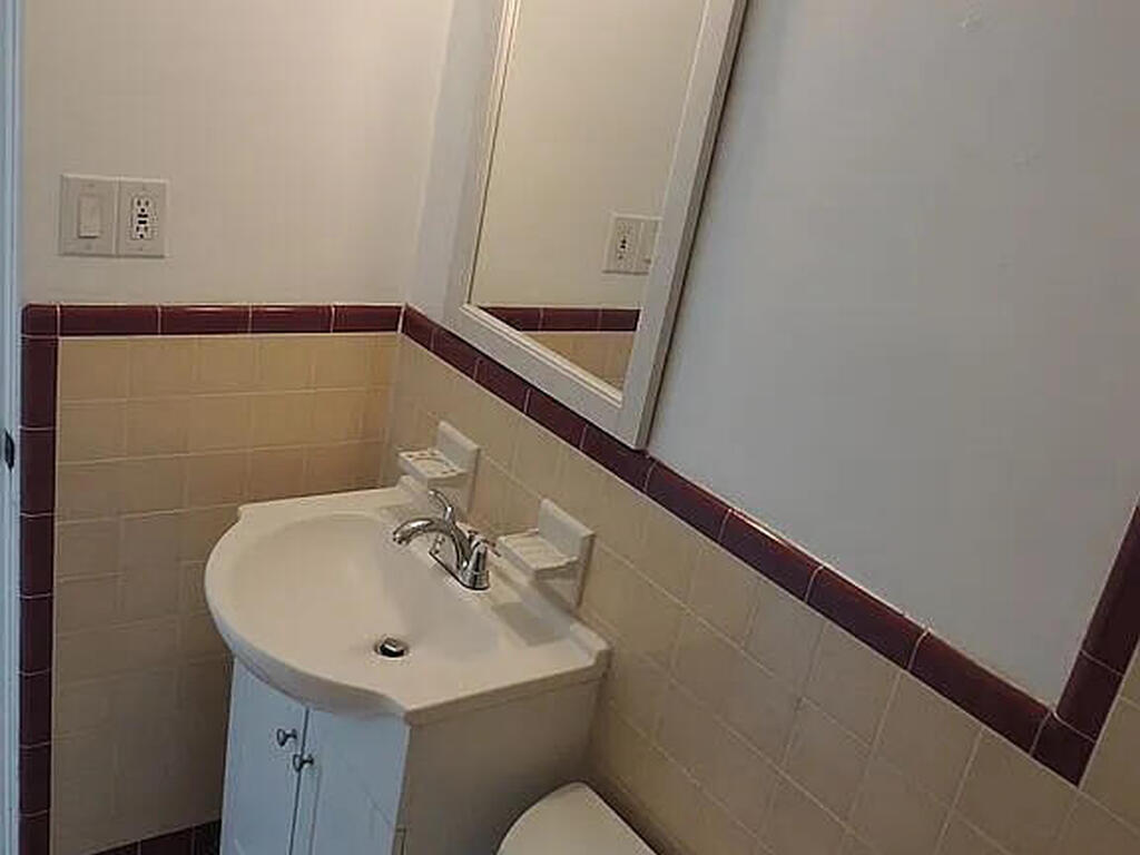 206 4th Avenue, Indialantic, FL 32903