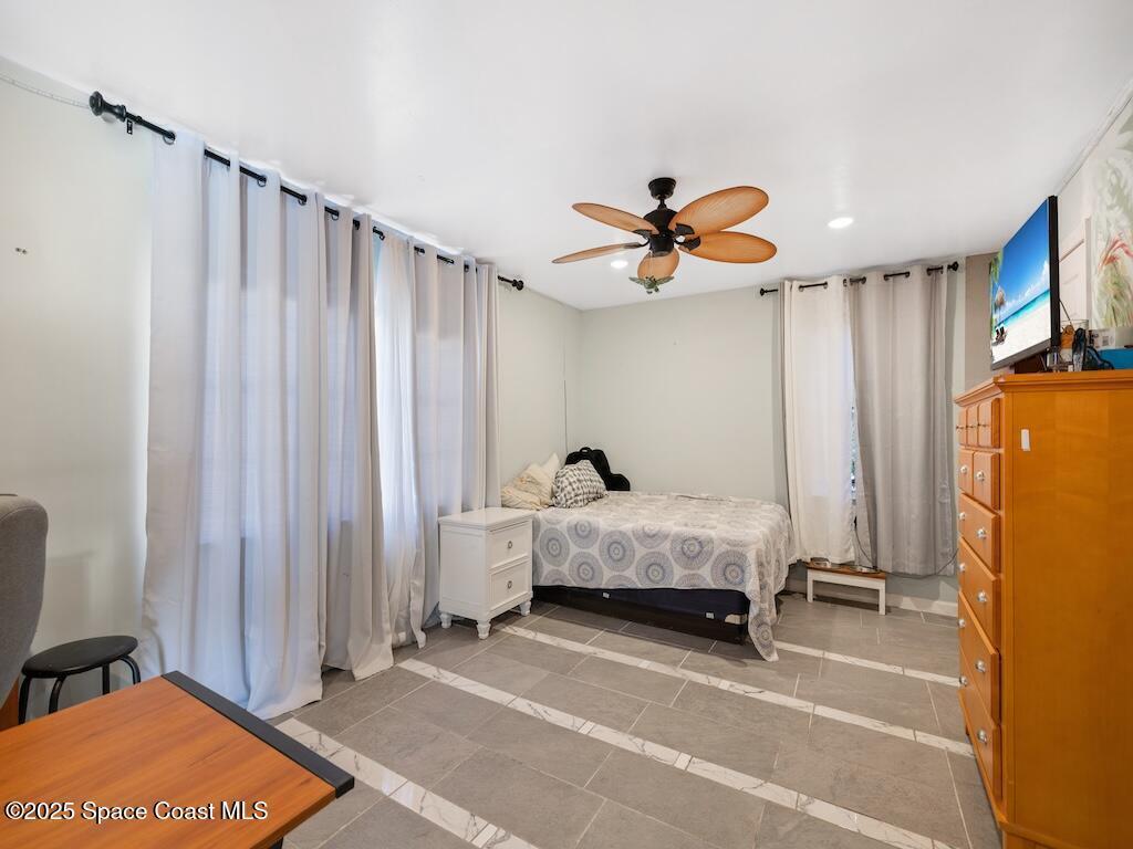 1435 17th Court, Vero Beach, FL 32962