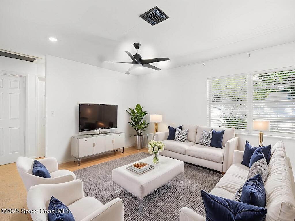 1435 17th Court, Vero Beach, FL 32962