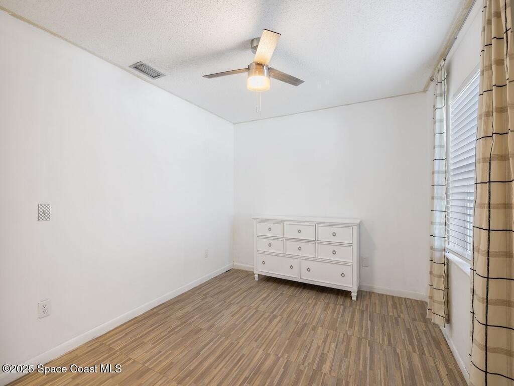 1435 17th Court, Vero Beach, FL 32962