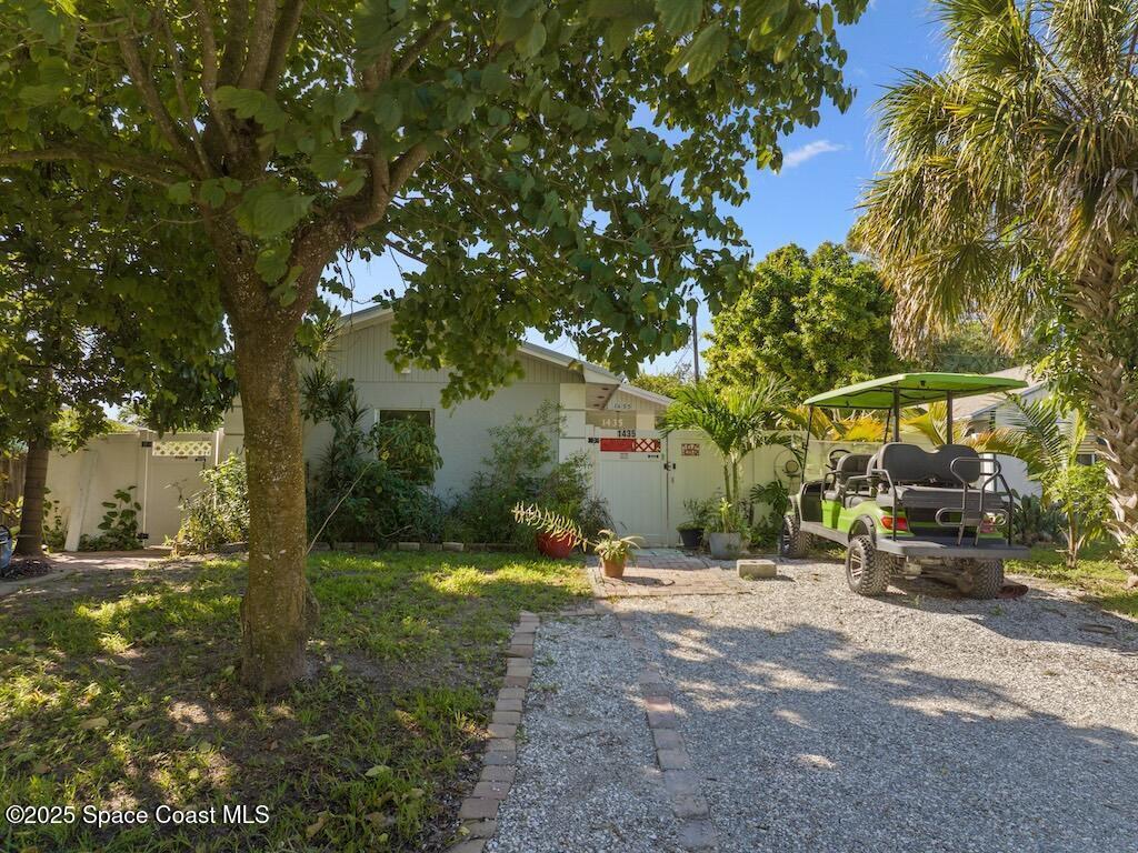 1435 17th Court, Vero Beach, FL 32962