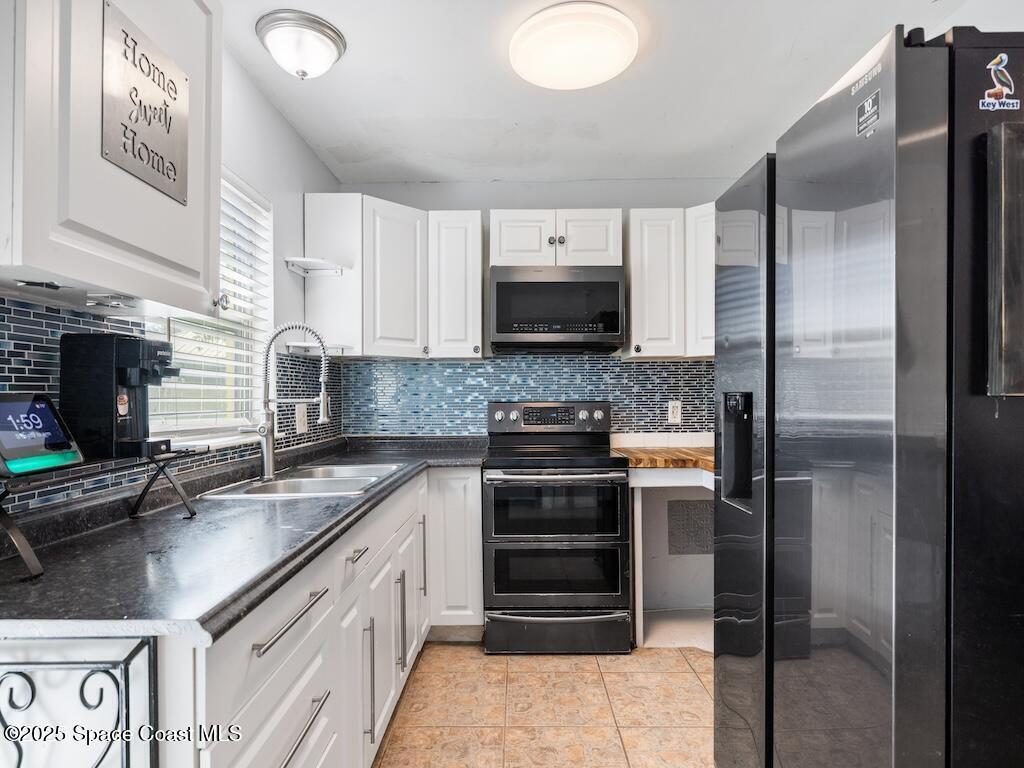 1435 17th Court, Vero Beach, FL 32962