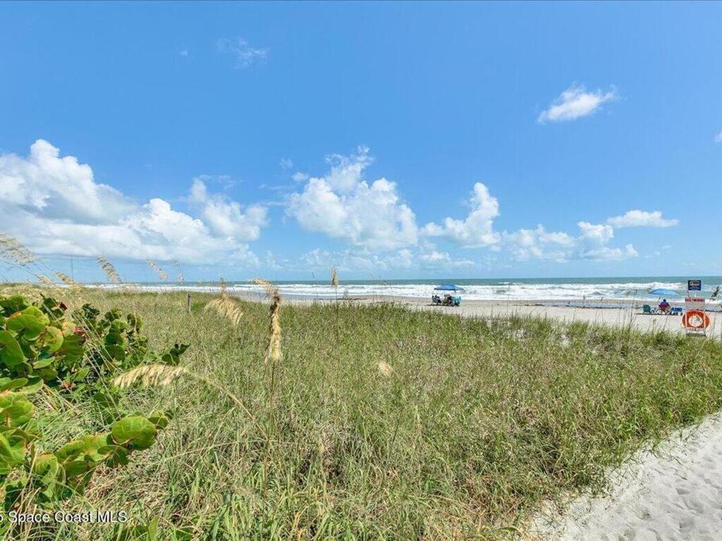 30 Indian Village Trail, Cocoa Beach, FL 32931