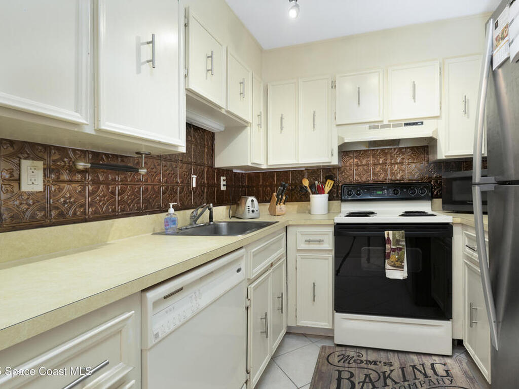 2925 N Highway A1a, Indialantic, FL 32903