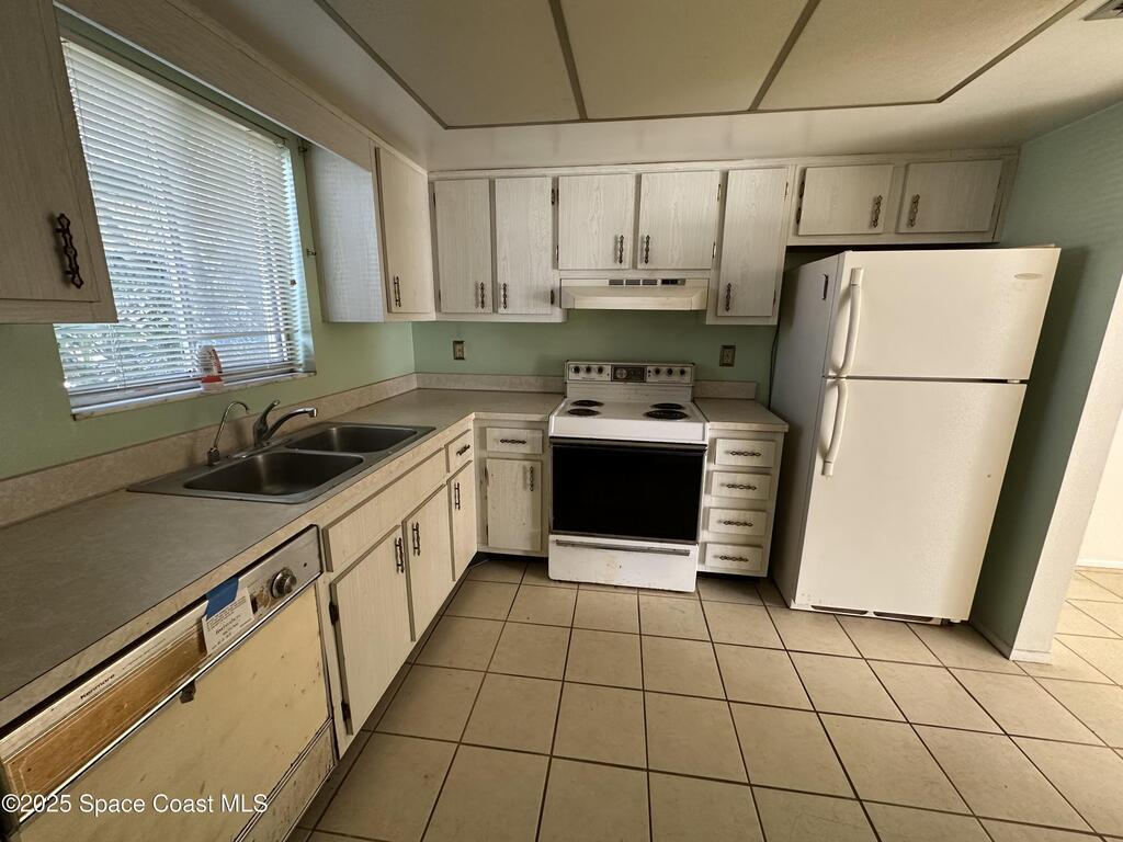 1005 Ashley Avenue, Indian Harbour Beach, FL 32937