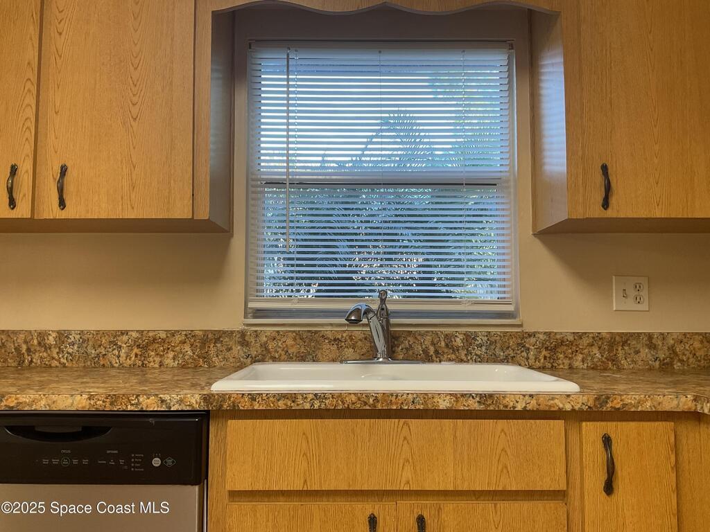 2416 N Tropical Trail, Merritt Island, FL 32953