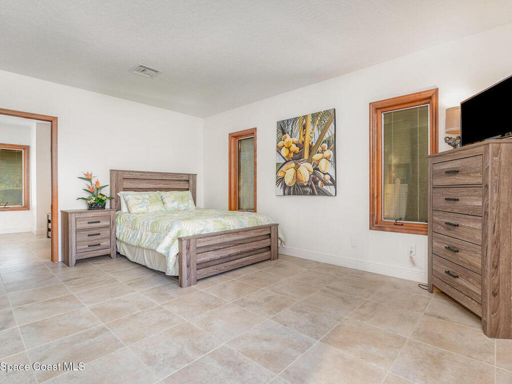 4 Spinnaker Point Court, Indian Harbour Beach, FL 32937