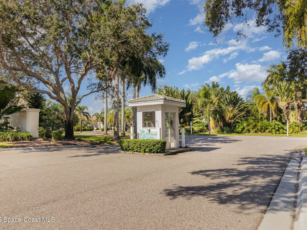 115 Island View Drive, Indian Harbour Beach, FL 32937