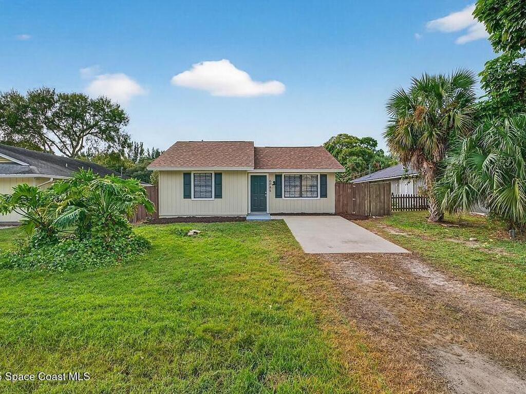 6085 7th Street, Vero Beach, FL 32968