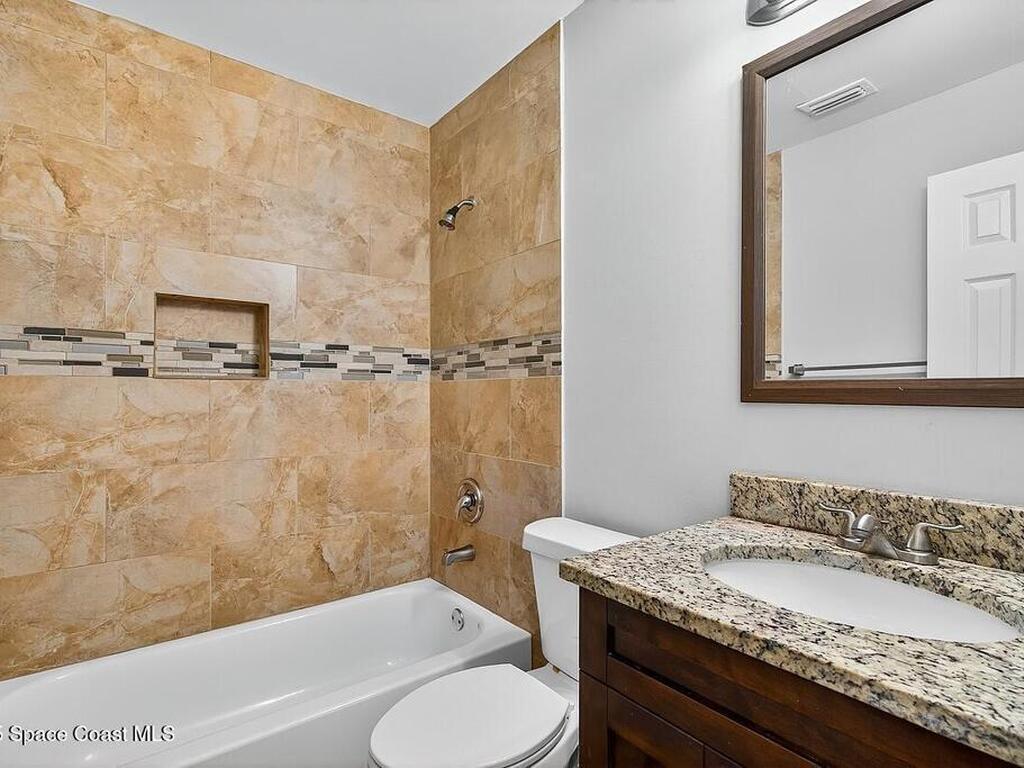 6085 7th Street, Vero Beach, FL 32968