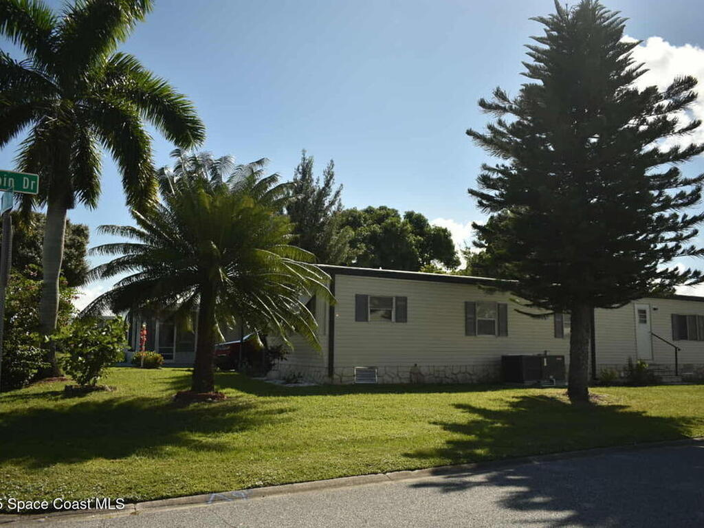 1251 Waterway Drive, Barefoot Bay, FL 32976