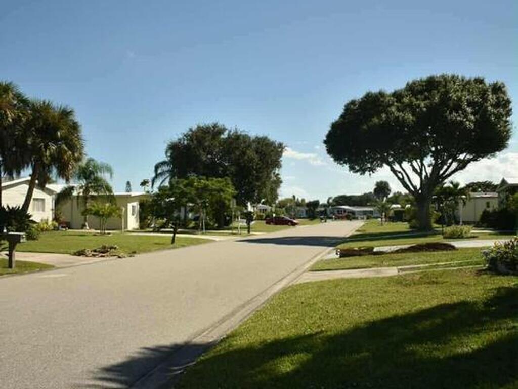 1251 Waterway Drive, Barefoot Bay, FL 32976