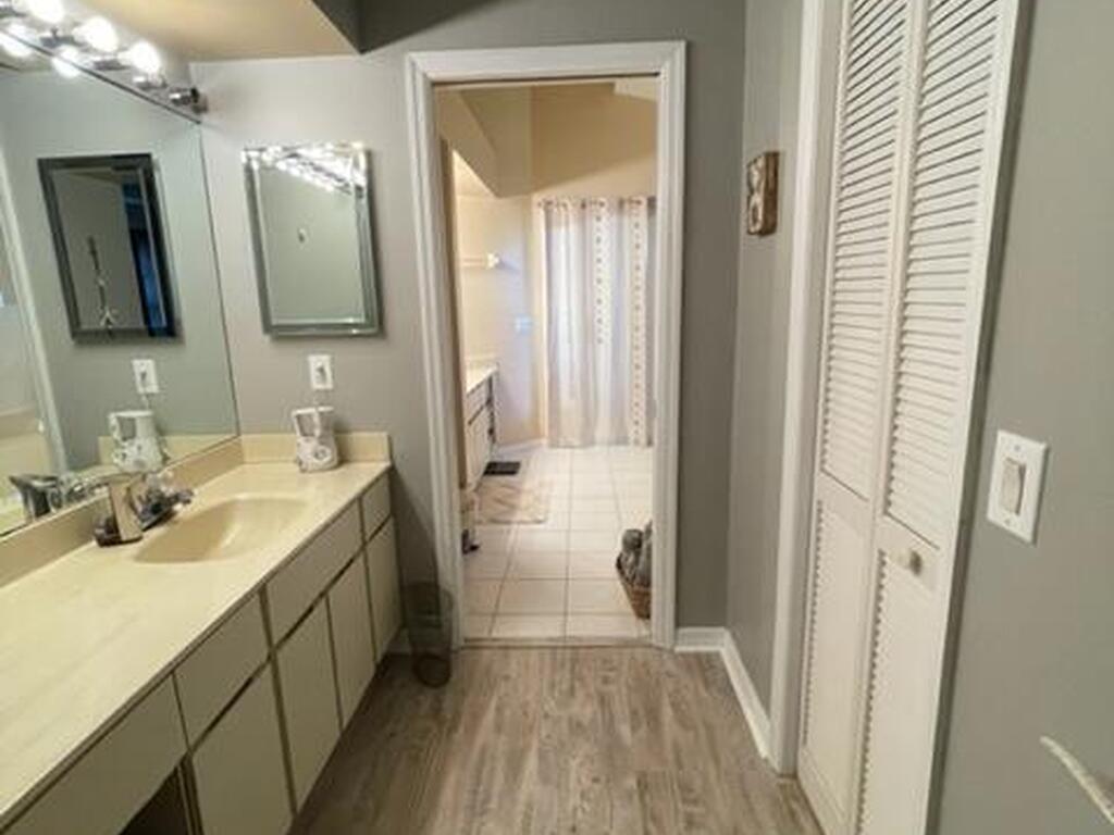 866 Spanish Wells Drive, Suntree, FL 32940