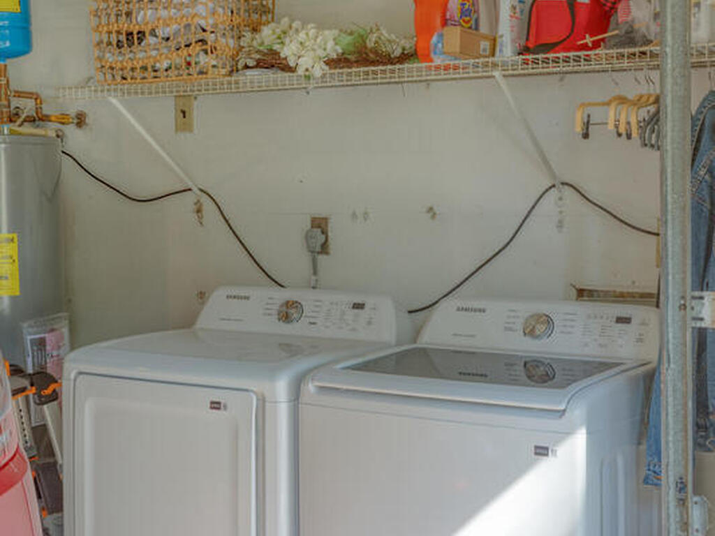 898 Brow Court, Palm Bay, FL 32905