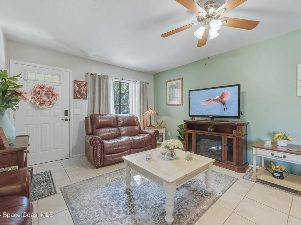 898 Brow Court, Palm Bay, FL 32905