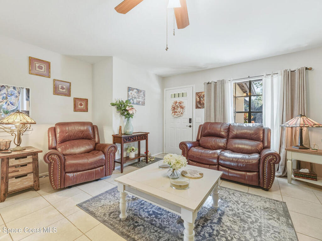 898 Brow Court, Palm Bay, FL 32905