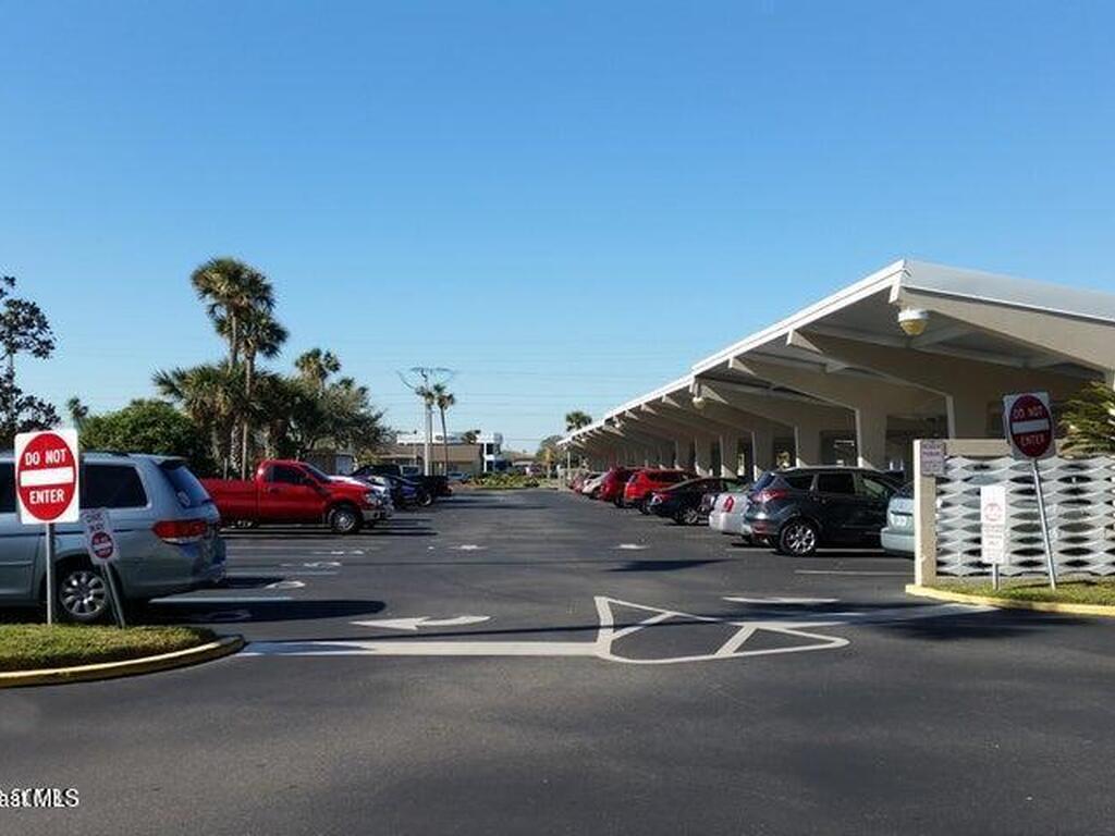 2020 N Atlantic Avenue, Cocoa Beach, FL 32931