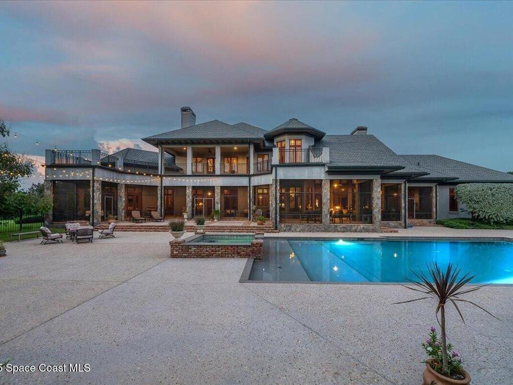 586 Wethersfield Place, Suntree, FL 32940