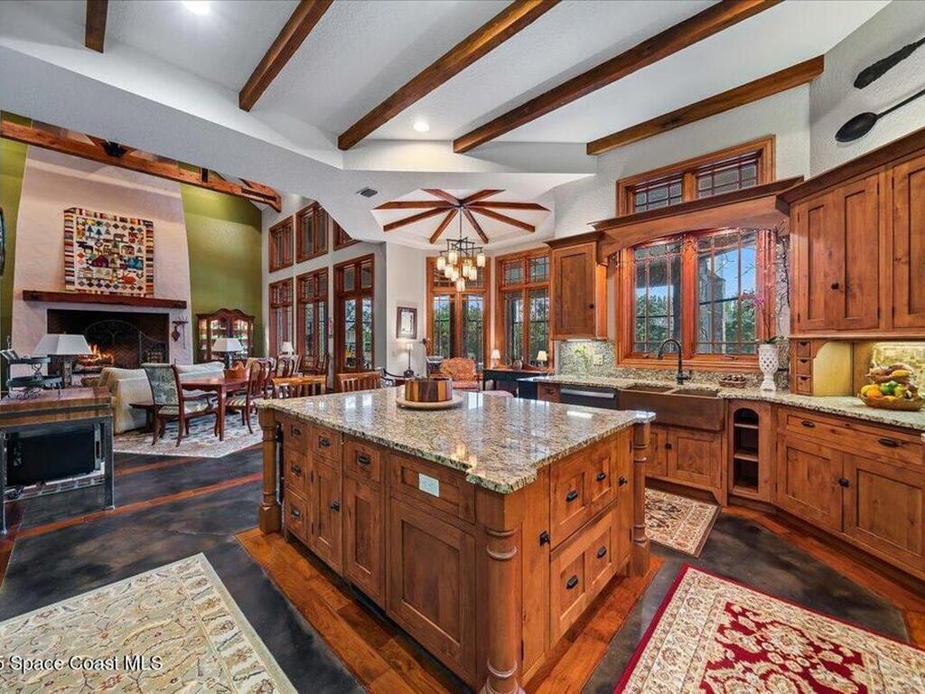 586 Wethersfield Place, Suntree, FL 32940