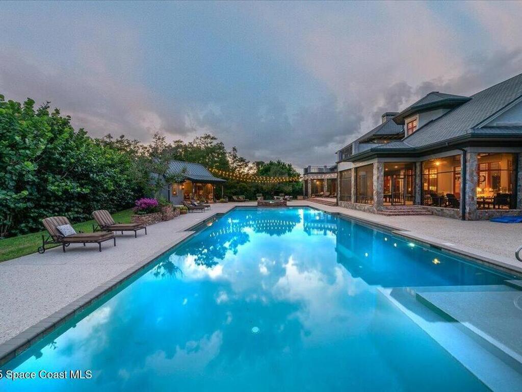 586 Wethersfield Place, Suntree, FL 32940