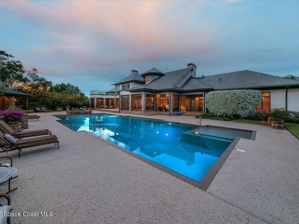 586 Wethersfield Place, Suntree, FL 32940