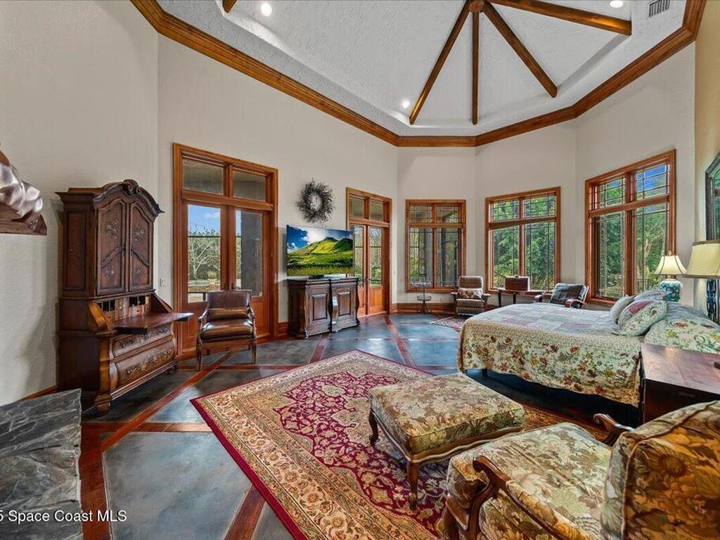 586 Wethersfield Place, Suntree, FL 32940