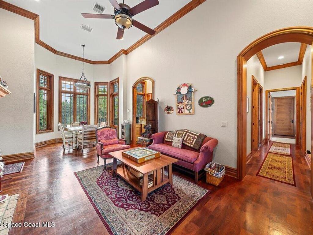 586 Wethersfield Place, Suntree, FL 32940