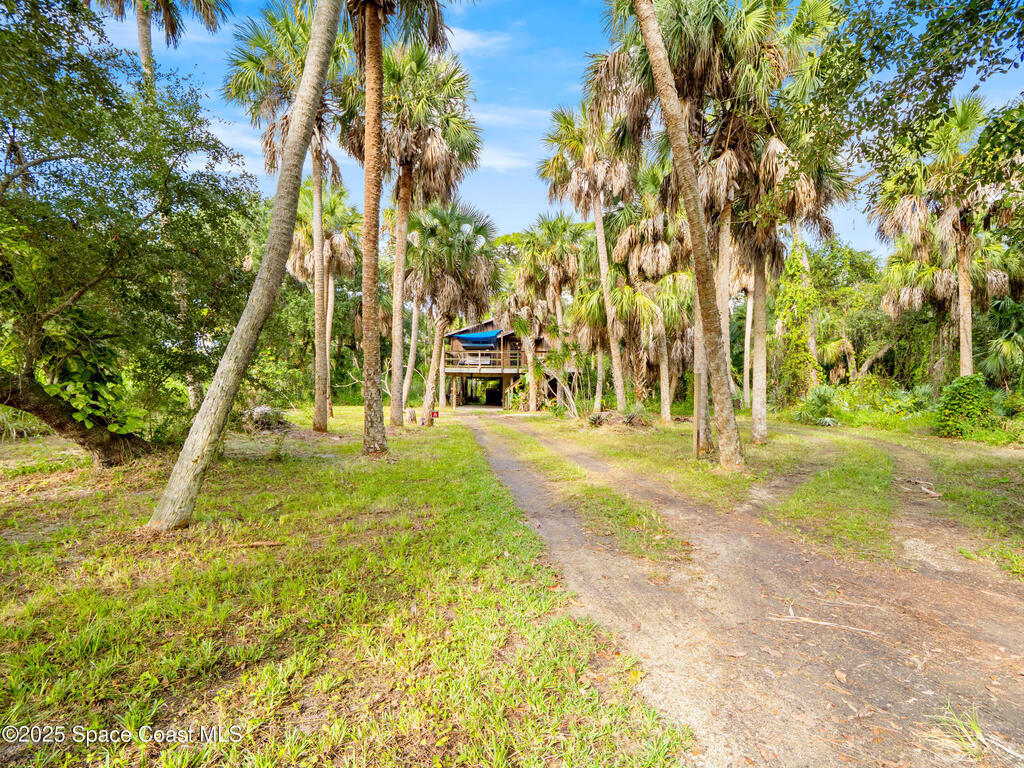 925 S Banana River Drive, Merritt Island, FL 32952