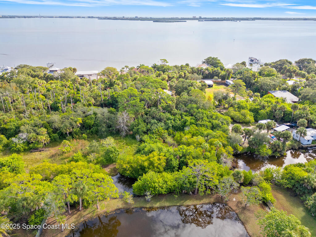 925 S Banana River Drive, Merritt Island, FL 32952