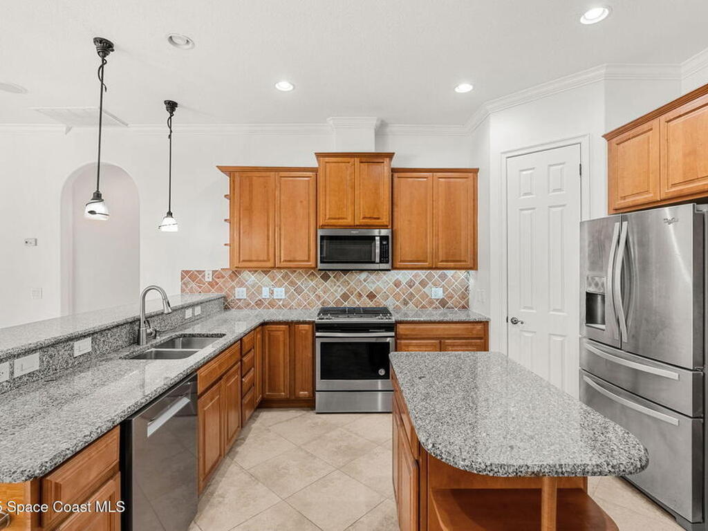 4034 Waterloo Place, Suntree, FL 32940