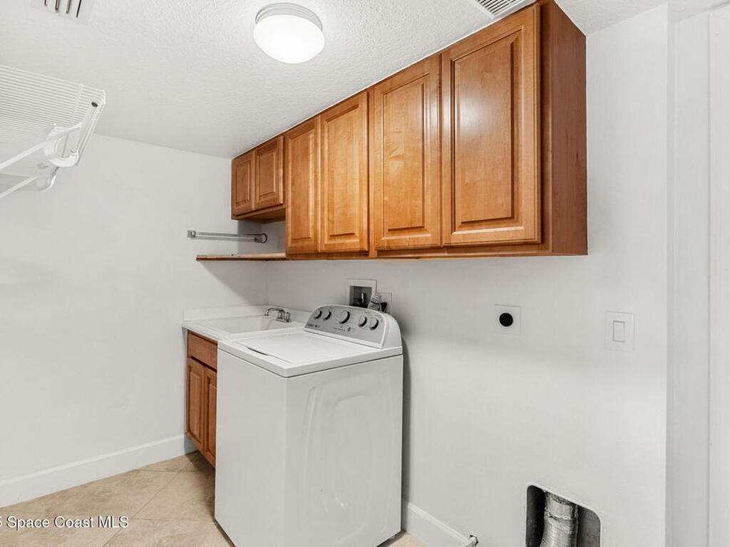 4034 Waterloo Place, Suntree, FL 32940