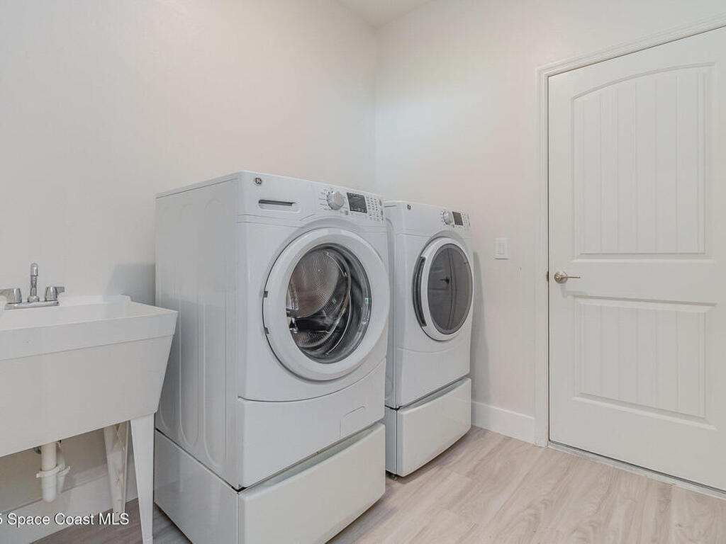 1982 Killian Drive, Palm Bay, FL 32905