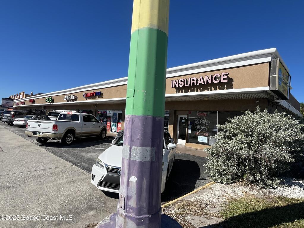 128 E Merritt Island Causeway, Merritt Island, FL 32952