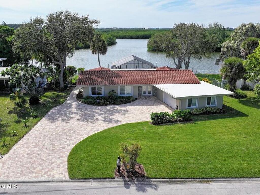 778 Nassau Road, Cocoa Beach, FL 32931