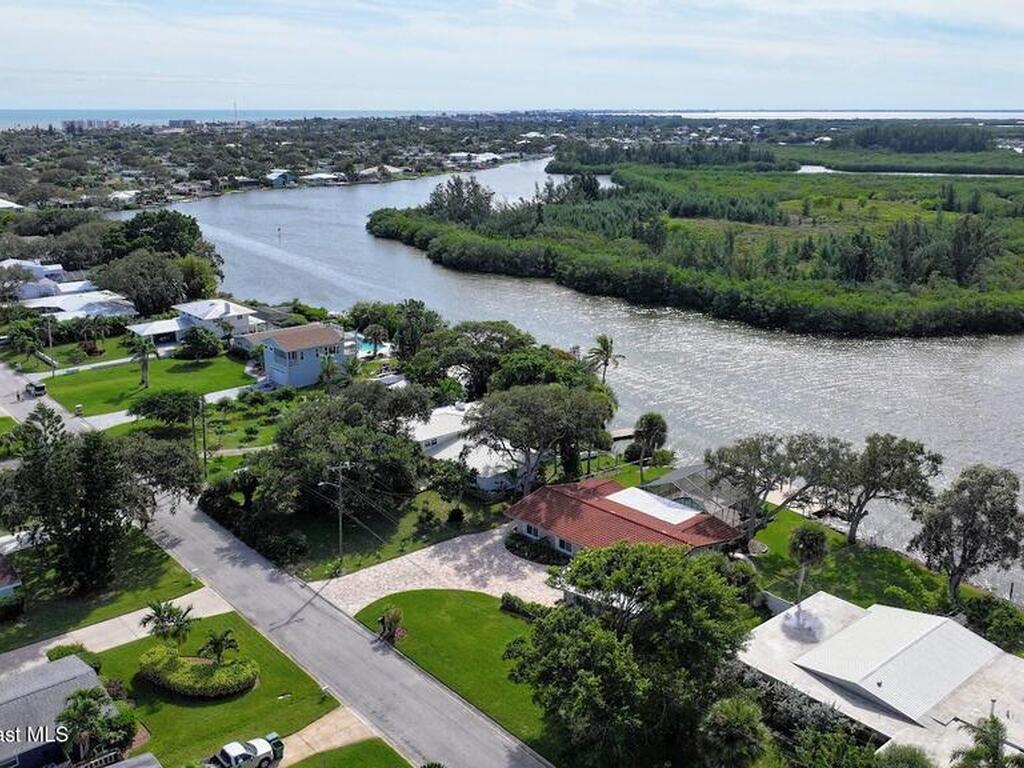 778 Nassau Road, Cocoa Beach, FL 32931