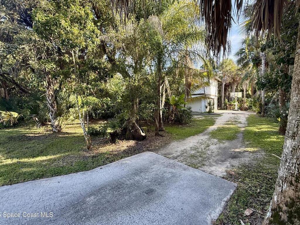111 Seagrape Road, Melbourne Beach, FL 32951