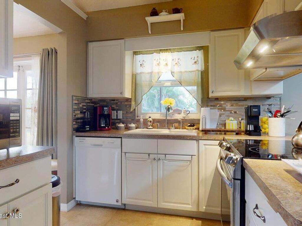 543 Americana Boulevard, Palm Bay, FL 32907